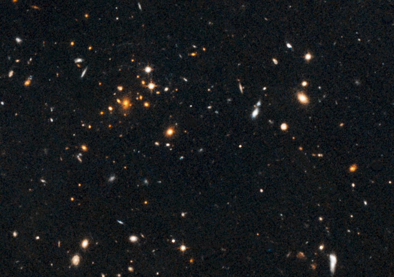NASA image of a gravitationally lensed galaxy arc for a Stellaris console troubleshooting guide.